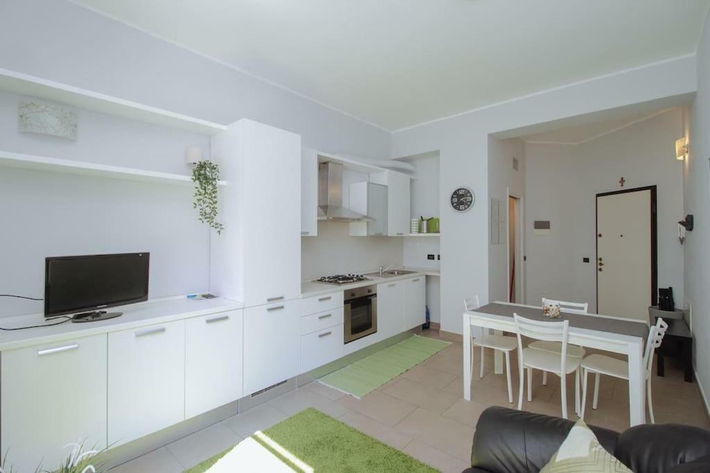 Spacious And New Apt In Citta Studi Milano Eksteriør billede
