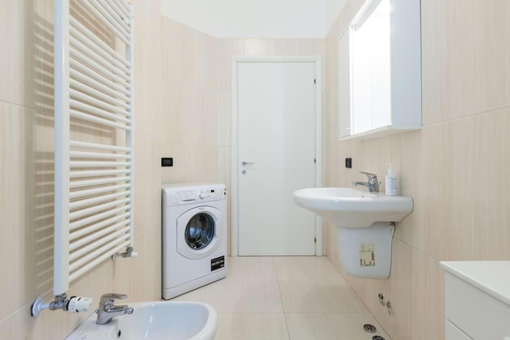 Spacious And New Apt In Citta Studi Milano Eksteriør billede